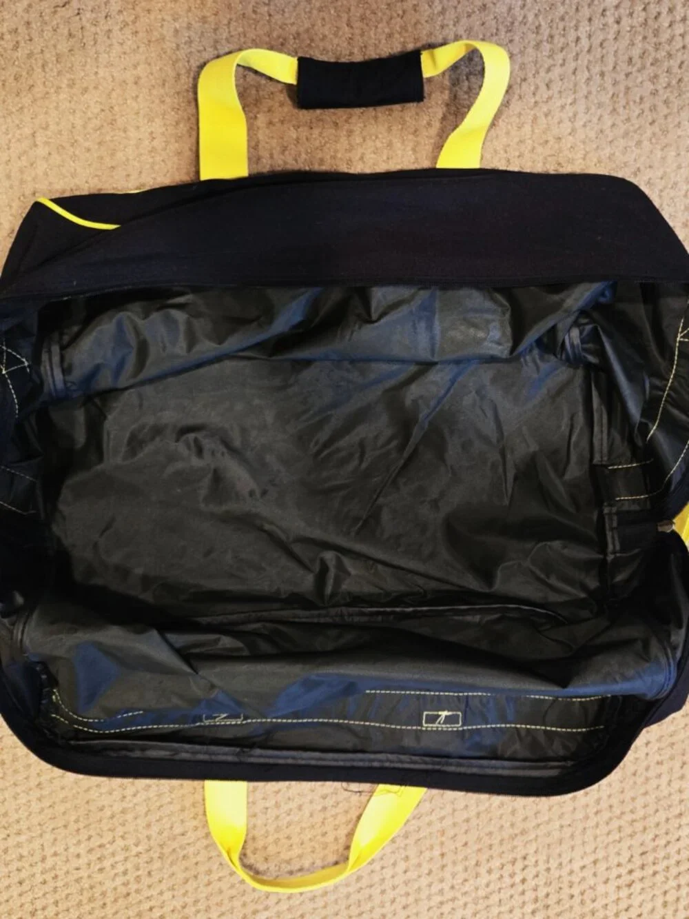 Athalon International Team Gear Bag – Black & Neon Yellow